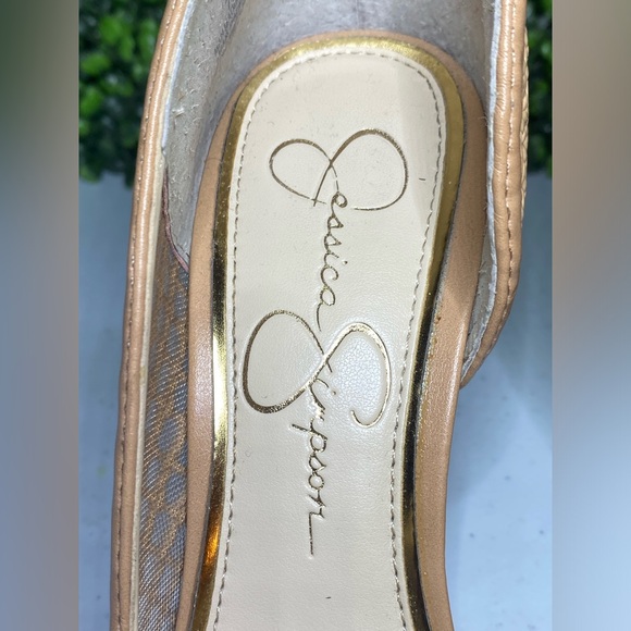 Great condition pumps, used a handful of times in the office, stylish, confy - Picture 6 of 8